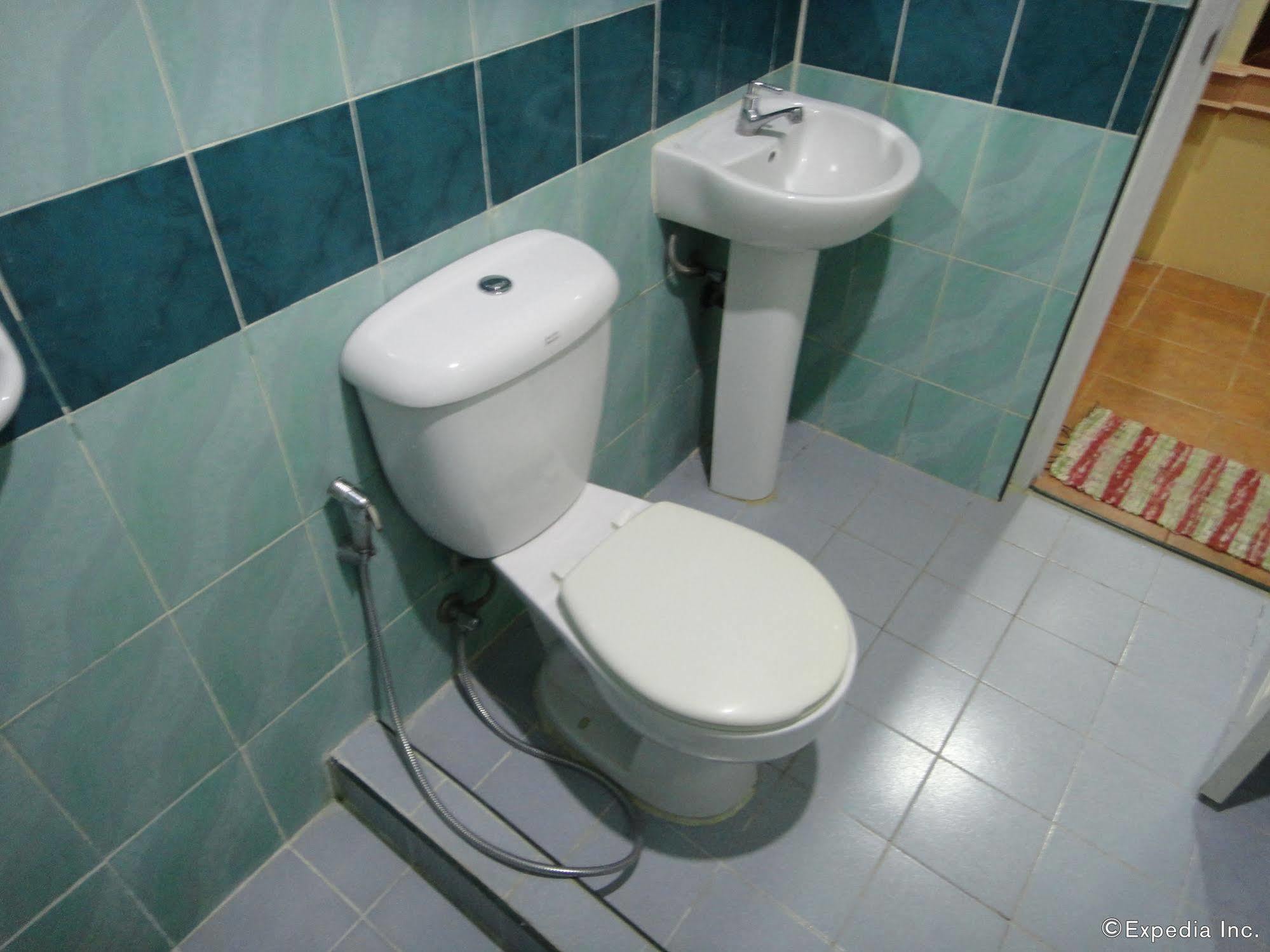 Ascendo Suites Puerto Princesa Luaran gambar